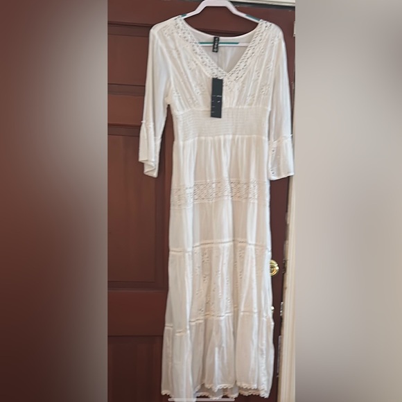 🆕 Cotton White V-Neck Tiered Sundress with Bell Sleeves - Picture 1 of 11
